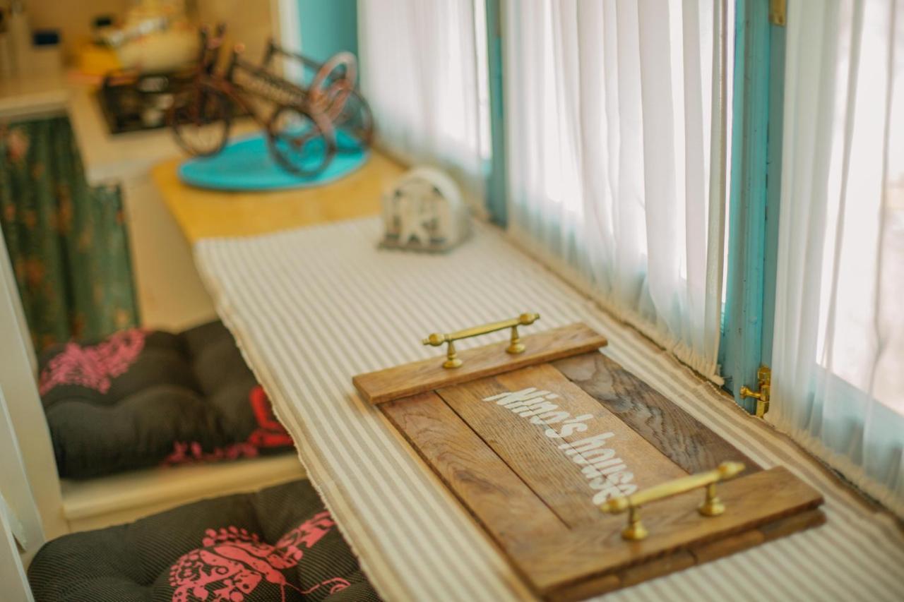 Nino'S House Apartment Tsinandali ภายนอก รูปภาพ