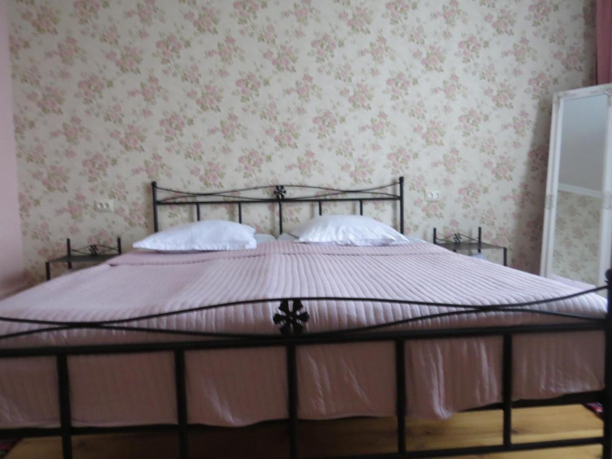 Nino'S House Apartment Tsinandali ภายนอก รูปภาพ